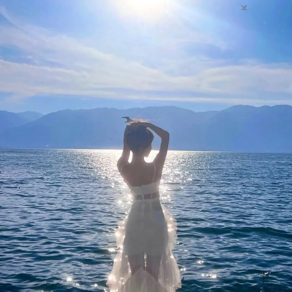 家庭珠宝 海报